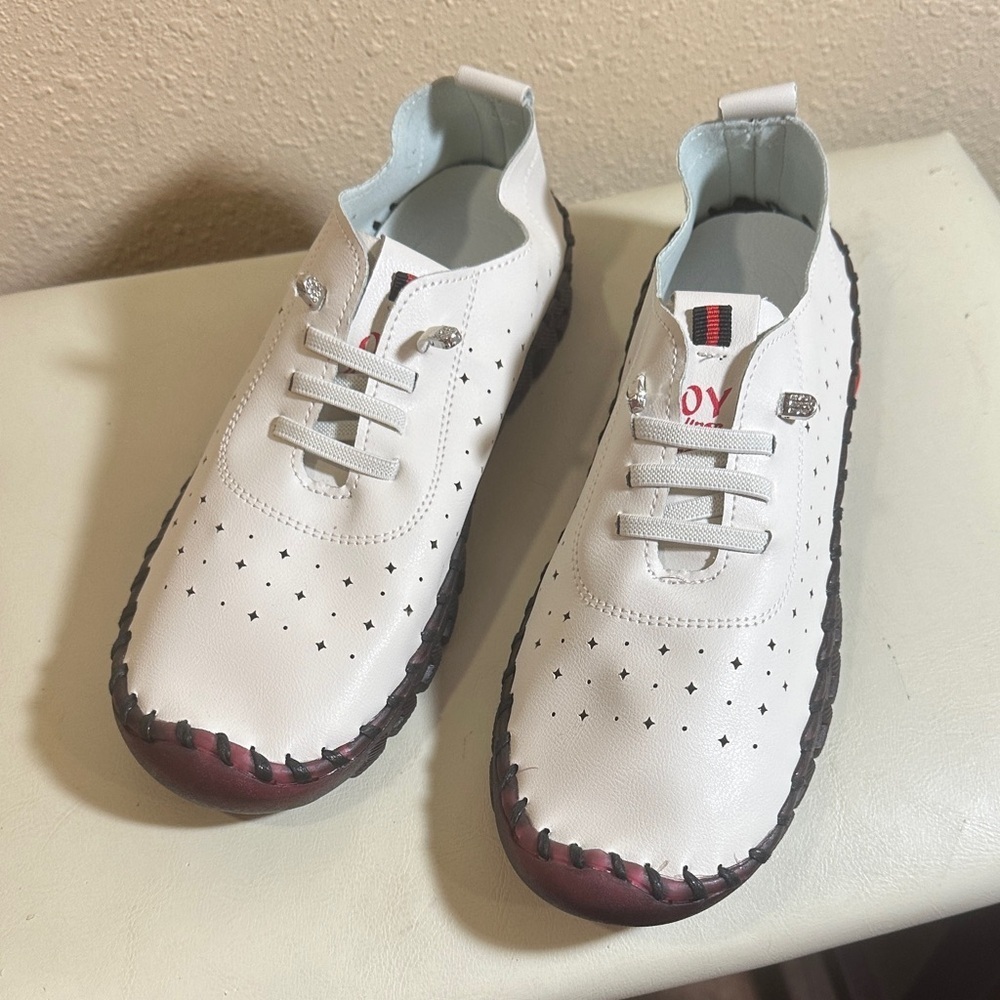 OY Walking shoes Size 43/11